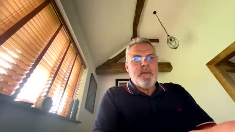 Misterblivs online show from May 5, 4:59 pm