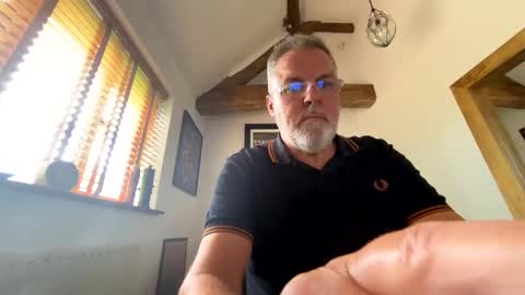 Misterblivs online show from May 7, 12:21 pm