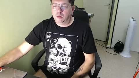 mistercoeur online show from November 12, 8:37 am