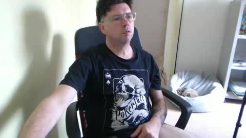 Snapshot of mistercoeur1 chatting on May 5, 3:31 pm mistercoeur online show from May 5, 3:31 pm