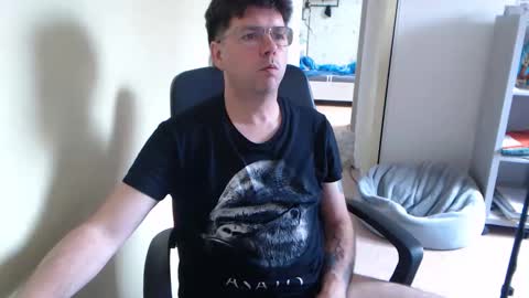 Snapshot of mistercoeur1 chatting on May 12, 2:47 pm mistercoeur online show from May 12, 2:47 pm