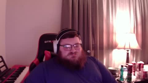 Snapshot of mistermac935 chatting on December 7, 5:15 am mistermac935 online show from December 7, 5:15 am