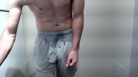 misterniceguy22 online show from January 19, 12:25 am