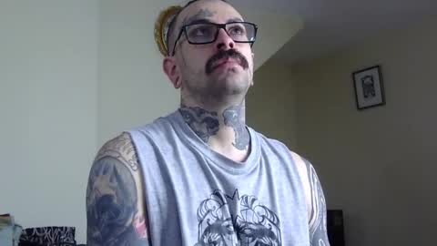 misternocturne online show from December 1, 2:11 pm