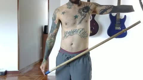 misternocturne online show from April 11, 3:49 pm