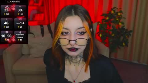 Marcelline online show from April 21, 1:53 am