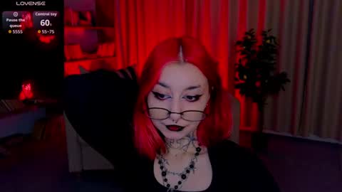 Snapshot of mistress__marcelline chatting on July 10, 1:54 am Marcelline online show from July 10, 1:54 am