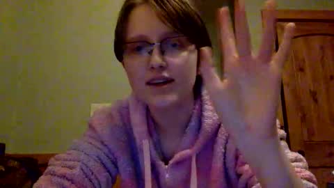 Lassie Cassie online show from March 29, 3:28 am