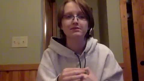 Snapshot of mistress_callie chatting on June 3, 12:24 am Lassie Cassie online show from June 3, 12:24 am