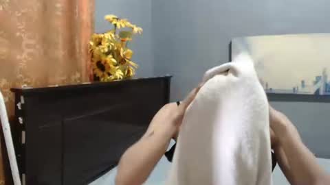 elizabeth online show from January 5, 4:14 am