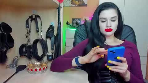 Mistress Kristi online show from October 10, 7:35 pm