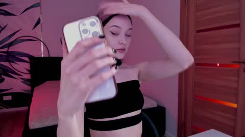 Snapshot of mistress_mialibra chatting on January 25, 9:35 pm Mistress Mia online show from January 25, 9:35 pm
