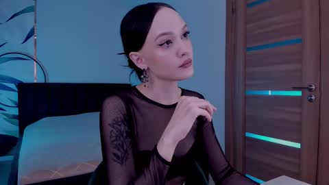 Snapshot of mistress_mialibra chatting on September 14, 9:36 pm Mistress Mia online show from September 14, 9:36 pm
