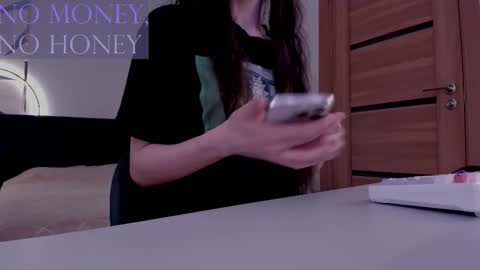 Snapshot of mistress_mialibra chatting on November 15, 9:32 pm Mistress Mia online show from November 15, 9:32 pm