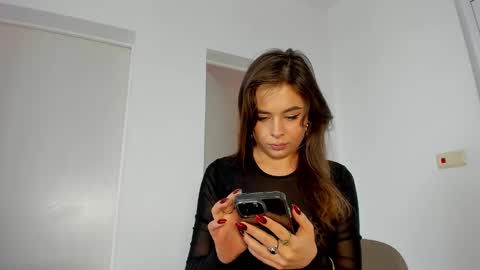 Snapshot of mistress_milana_ chatting on October 7, 8:55 am mistress_milana_ online show from October 7, 8:55 am