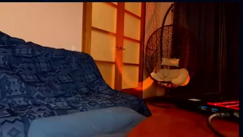 Snapshot of mistresselizy chatting on May 10, 7:19 pm mistresselizy online show from May 10, 7:19 pm