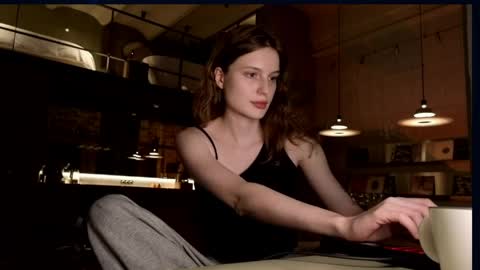 Snapshot of mistresselizy chatting on May 18, 8:58 pm mistresselizy online show from May 18, 8:58 pm