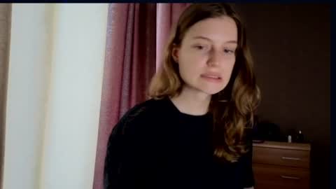 Snapshot of mistresselizy chatting on June 17, 12:40 pm mistresselizy online show from June 17, 12:40 pm