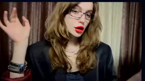Snapshot of mistresselizy chatting on July 2, 8:37 pm mistresselizy online show from July 2, 8:37 pm