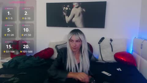 Snapshot of mistressevelyn_ chatting on September 14, 6:56 am MistressEvelyn online show from September 14, 6:56 am