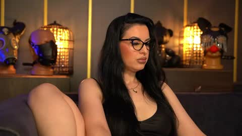 Mistress Kelly online show from May 9, 10:15 pm