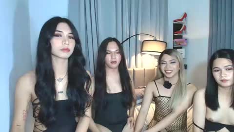 Snapshot of mistressluna1 chatting on March 9, 4:22 pm Luna Summer  Candy online show from March 9, 4:22 pm