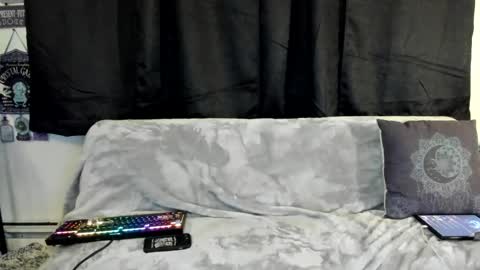 Snapshot of mistresslynn13 chatting on February 15, 3:09 am MistressLynn online show from February 15, 3:09 am