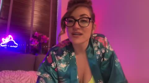 Miss X online show from March 10, 2:55 pm