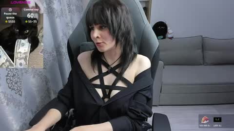 misty_dark online show from May 29, 9:13 pm