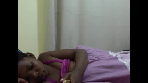 misty_shee online show from March 9, 10:36 pm