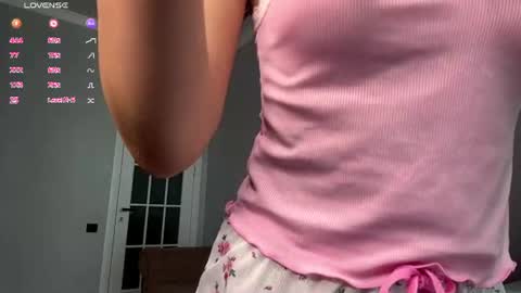 Mei  online show from June 19, 10:08 am