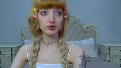 Misty online show from April 19, 5:12 pm