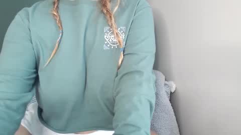 Misty Morgan online show from September 11, 8:42 pm