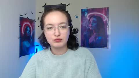 Aria online show from December 5, 8:01 am