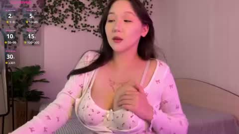 Snapshot of mistyymona chatting on July 15, 2:11 pm Mona online show from July 15, 2:11 pm