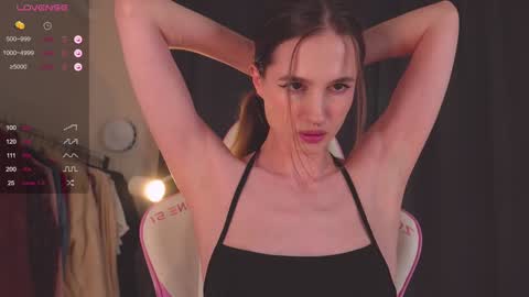 Snapshot of mita_mp4 chatting on January 21, 8:30 am Mita online show from January 21, 8:30 am