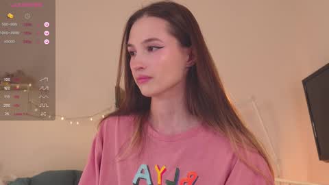 Snapshot of mita_mp4 chatting on January 27, 3:58 am Mita online show from January 27, 3:58 am