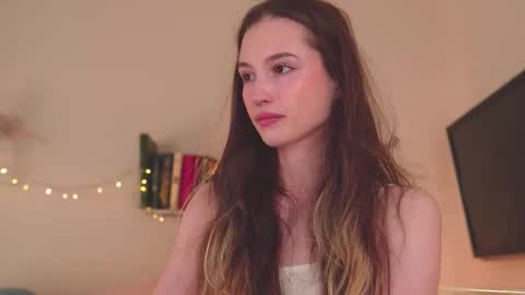 Snapshot of mita_mp4 chatting on February 27, 3:36 am Mita online show from February 27, 3:36 am