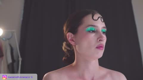 Snapshot of mita_mp4 chatting on October 1, 5:46 am Mita online show from October 1, 5:46 am