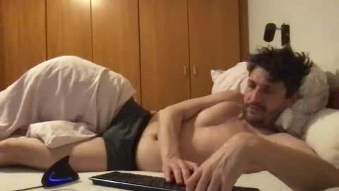 Mitchel New online show from March 28, 1:05 am