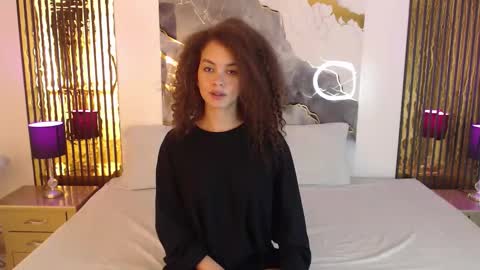 Mtica Brennet online show from December 17, 5:13 am