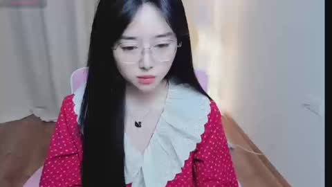 Snapshot of miu999 chatting on December 18, 2:28 am miu online show from December 18, 2:28 am