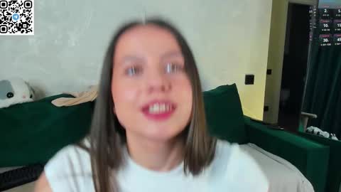 Mia 3 online show from January 16, 1:42 am