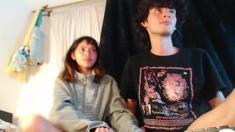 Naomi and Nekorii online show from March 28, 6:13 am