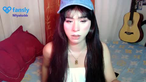 Miyakabebe online show from May 9, 9:20 pm