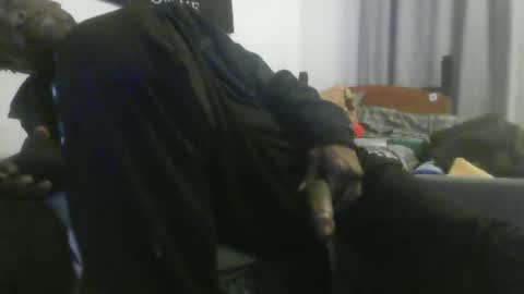 Snapshot of mizerze chatting on September 23, 7:11 am mizerze online show from September 23, 7:11 am