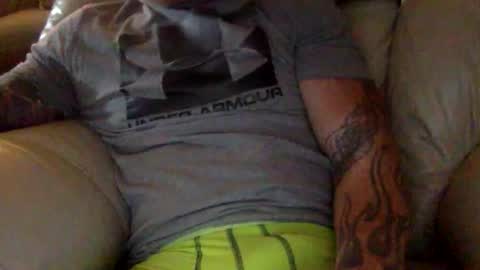 Snapshot of mjg175 chatting on October 17, 4:42 pm SexyRed online show from October 17, 4:42 pm