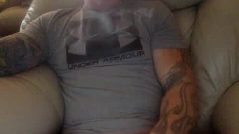 Snapshot of mjg175 chatting on February 22, 6:17 pm SexyRed online show from February 22, 6:17 pm