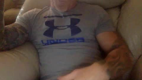 Snapshot of mjg175 chatting on February 23, 6:38 pm SexyRed online show from February 23, 6:38 pm
