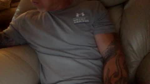 Snapshot of mjg175 chatting on March 11, 8:37 pm SexyRed online show from March 11, 8:37 pm